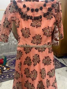 Beautiful Gown With Clutch Free