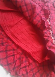 TRENDY Red and Black checks Tunic