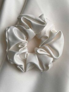 5 Psc Pure White Scrunchies