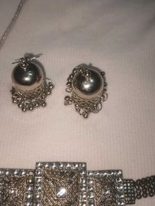 Necklace &amp; Earring Set