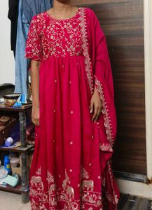 Ethnic Gowns For Women With Padded
