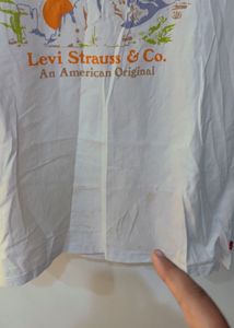 Levis- Nike tshirt Combo