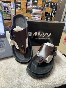 Banyy Trendy Brekin Style Slipper