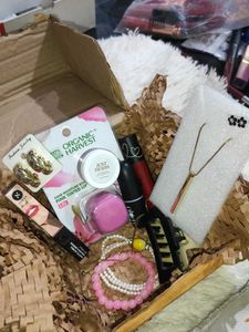 ✨🎁Gift Hamper😻makeup bundle Of 11 Products