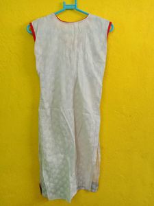 Women Beautiful Kurti.