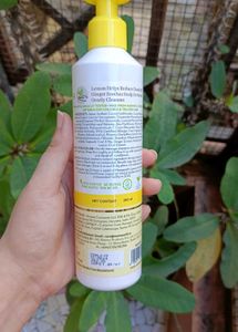 Mamaearth Lemon Anti-Dandruff Shampoo