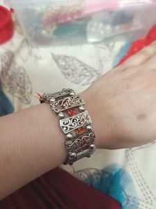 Silver Tone Beaded Bracelet