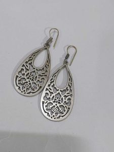 Pretty Metal Carving Design Earrings