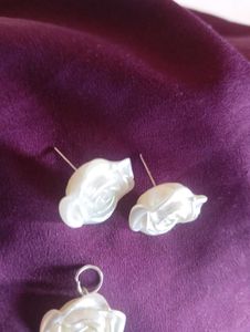 Rose Pendant With Earrings