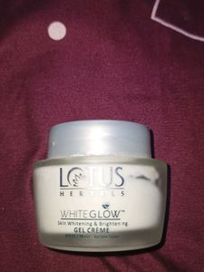 Lotus Herbals White Glow Gel Creme