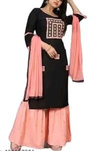 preety women kurta set