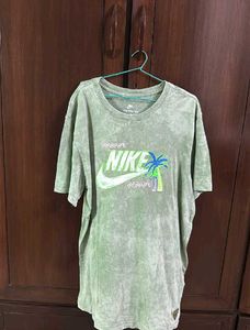 Nike Tshirt In New Condition Size L