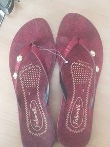 Fabulous Maroon Sandals - Size 8