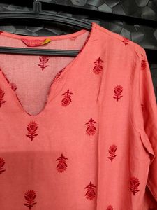 Elegant Floral Print Kurta