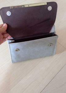 powder blue sturdy hand bag