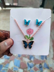 Butterfly Pendants And Earrings Set