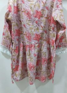 Women Short Kurti