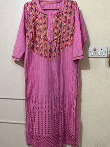 Chikankari kurti