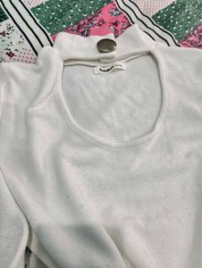 White Fitted Top For Women