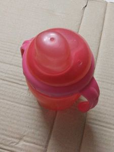 Sipper For Kid Good Condition Hygiene Wise