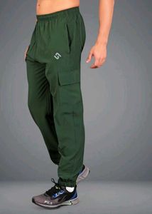 Men&#39;s Green Athletic Cargo Pants