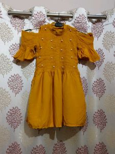 Cute Yellow Top 💛