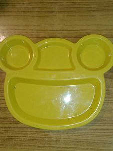 🆕NEW Mickey &amp; Apple Plates (Set of 2) Combo