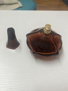 Secret Obsession is a perfume by Calvin Klein