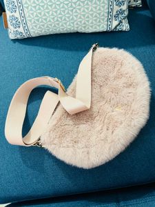VS teddy sling bag