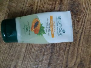 PAPAYA Face Wash
