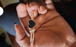 Elegant Rose gold Black Heart Designer Bracelet