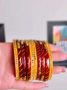 Red &amp; Gold Bangle Set