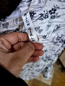 Floral Print Top with Cutout Sleeves