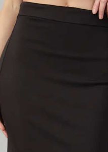 Elegant Black Pencil Skirt