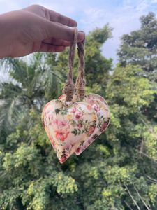 set of three heart hanging