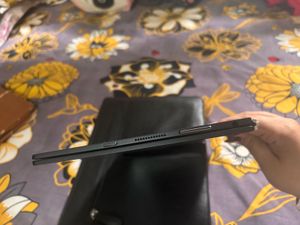 Lenovo Yoga Book YB1-X91 Tablet