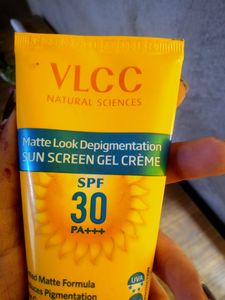 VLCC Sunscreen SPF30 PA+++ Combo Gel And Cream