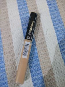 Maybelline Fit Me Concealer (25 medium)