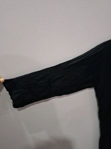 Black Cotton Shirt With Elbow Leghth Sleeves
