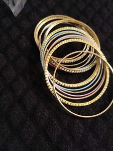 Women&#39;s Bangles