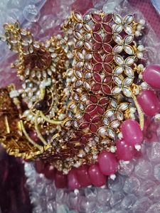 Jwellary Set Maroon Colour