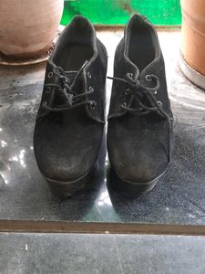 Black Heel BOOTS