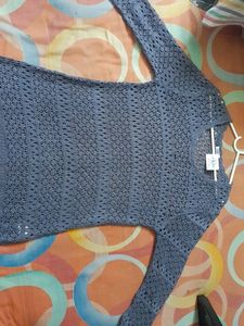 Beautiful gray colour crosia top...Beautiful Weaving of crosia ...no flaws...
