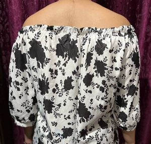 Stylish Black &amp; White Floral Off-Shoulder Top