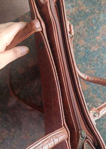 Tote Leather bag 👜( Free wallet )
