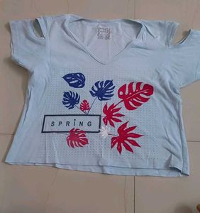 Cute Crop Top 🩵...