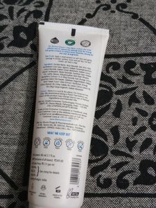 The Moms Co Natural Vitamin C Face Wash