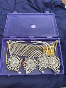A Silver Heavy Design Set