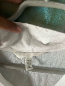 H&amp;M Oversized Cropped Shirt