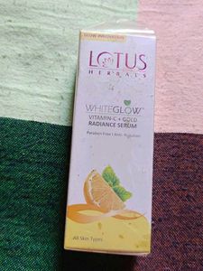 Lotus Herbals WhiteGlow Radiance Serum